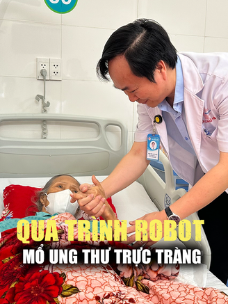 Quá trình robot mổ ung thư đại tràng cho cụ bà U.90