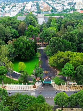 Bên trong Biệt điện Bảo Đại