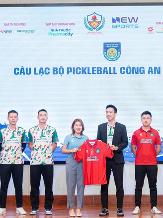 CLB pickleball CAND ra mắt áo đấu 2024
