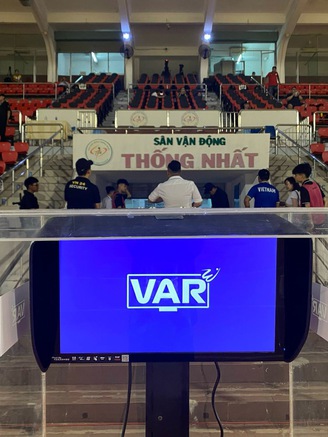 Đại chiến V-League vòng 5: VAR thành ‘người phán xử’ 6 cuộc đua cực nóng