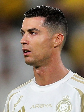 Ronaldo nói gì khi sút hỏng phạt đền khiến Al Nassr bị loại khỏi King’s Cup?