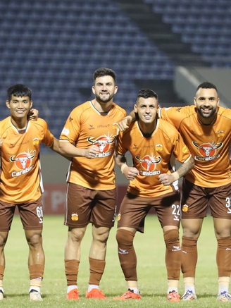 HAGL bắt đầu chững lại: Cẩn thận, V-League rất khắc nghiệt