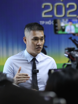 Diễn biến cực kỳ bất ngờ vụ Công Vinh từ chối về SLNA: ‘Tôi không thể…’