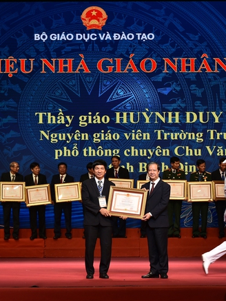 Nhà giáo nhân dân đầu tiên của Bình Định: Người thầy giản dị, giàu lòng nhân ái