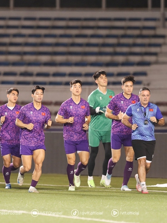 AFF Cup: Đội tuyển Việt Nam tập buổi đầu tiên ở Philippines, sẵn sàng giành 3 điểm