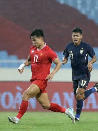 AFF Cup: Giải pháp hậu vệ trái dự phòng cho đội tuyển Việt Nam