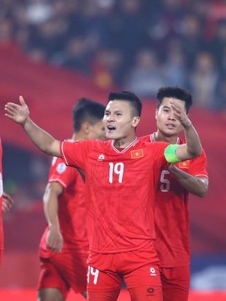 AFF Cup: Đội tuyển Việt Nam sang Singapore sáng 23.12, lại ‘đối đầu’ sân cỏ nhân tạo