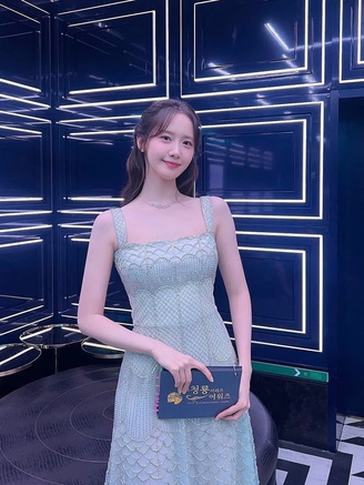 YoonA (SNSD) chia tay vai trò MC sau một thập kỷ gắn bó