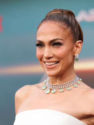 Jennifer Lopez chia sẻ về khó khăn hậu ly hôn Ben Affleck