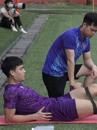 Đội tuyển Việt Nam có nguy cơ mất hậu vệ cao nhất khi đấu bán kết Singapore