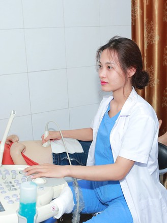 Từ học sinh giỏi lịch sử trở thành bác sĩ sản phụ khoa