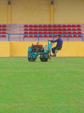 Vòng loại khu vực miền Trung: Sân cỏ xanh, khán đài mới… đã sẵn sàng