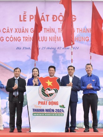 Xây khu lưu niệm Anh hùng Phan Đình Giót tại Hà Tĩnh