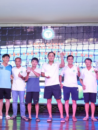 Kết thúc thành công giải quần vợt CLB Y dược TP.HCM lần 3