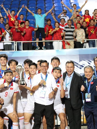 AFC tạo điều kiện giúp HLV Hoàng Anh Tuấn gỡ nút thắt U.23 Việt Nam