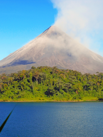 Thăm rừng quốc gia, núi lửa hay bãi biển tuyệt đẹp tại Costa Rica