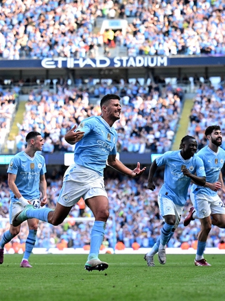 Vô địch Ngoại hạng Anh 4 lần liên tiếp, Man City lập kỷ lục lịch sử, Foden chói sáng