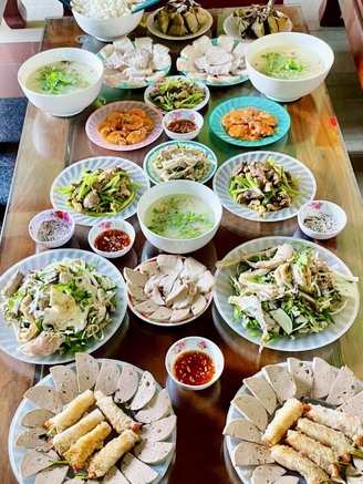 Mùng 5 tháng 5: Chạnh lòng nhớ quê da diết