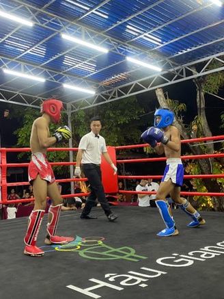 Lần đầu tiên tổ chức giải vô địch trẻ kickboxing miền Nam