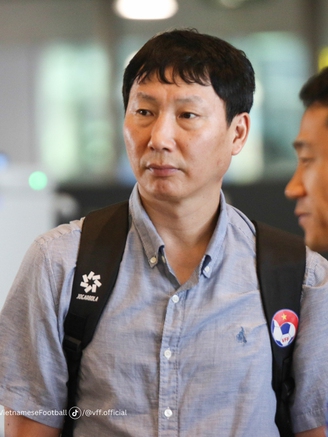 Đội tuyển Việt Nam và HLV Kim Sang-sik tái ngộ khi nào, Tuấn Hải tiết lộ gì về thầy?