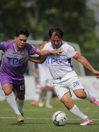 Vắng 'siêu phủi' Tuấn Vinh, giải bóng đá 7 người TP.HCM khởi đầu kịch tính