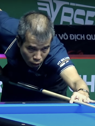 Billiards 3 băng: Trần Quyết Chiến xuất sắc vào tứ kết, 'đại chiến' nhà vô địch World Cup