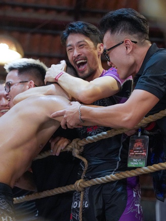 Johnny Trí Nguyễn đi tìm 'Thần võ Việt Nam'