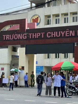 Phúc khảo bài thi vào trường chuyên Lam Sơn: Từ 1 điểm lên 9 điểm