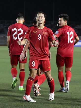 Lịch thi đấu đội tuyển Việt Nam hôm nay: Thật tuyệt nếu HLV Kim-sang sik thắng Philippines