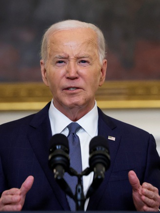 Tổng thống Biden thu hẹp khoảng cách sau phiên tòa 
của ông Trump