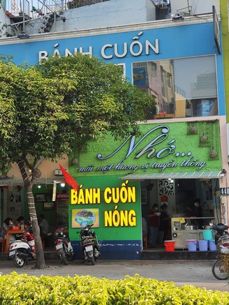 Những hàng bánh cuốn ngon, hấp dẫn tại TP.HCM níu chân du khách