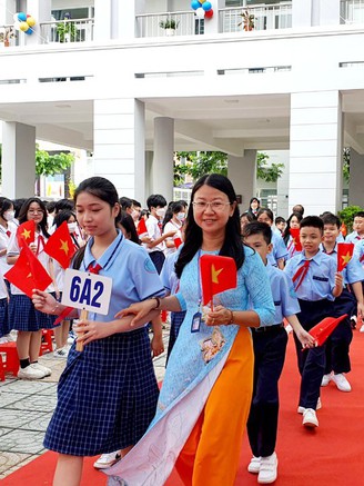 Học sinh TP.HCM phân tuyến học trường xa nhà: Sở GD-ĐT chỉ đạo gì?