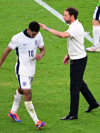 HLV Southgate từ chức chưa giải quyết hết vấn đề của đội tuyển Anh