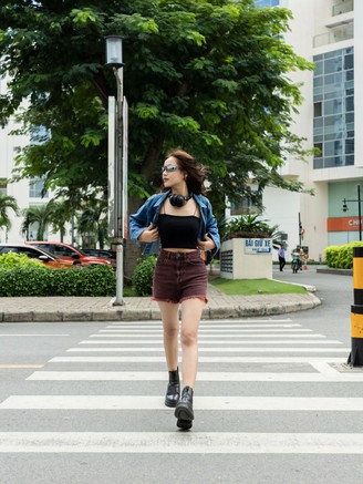 Những cách phối quần short xuống phố 'bất bại' cho mùa hè