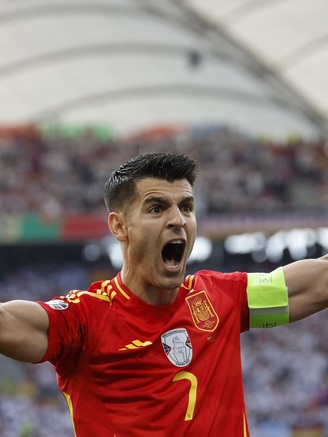 Sốc: Đội trưởng Tây Ban Nha dọa bỏ EURO ngay trước trận bán kết đấu Pháp