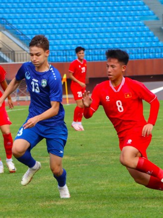 U.16 Việt Nam đánh bại U.16 Nhật Bản: Cứ kiên nhẫn, sau cơn mưa trời đã sáng