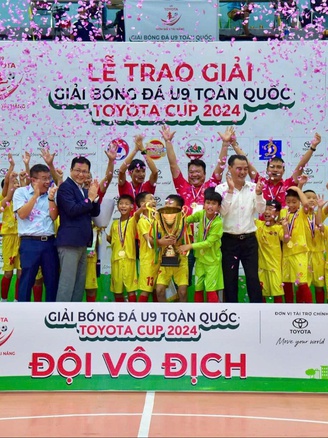 Thắng kịch tính SLNA, Gia Bảo Hải Dương đăng quang ngôi U.9 toàn quốc