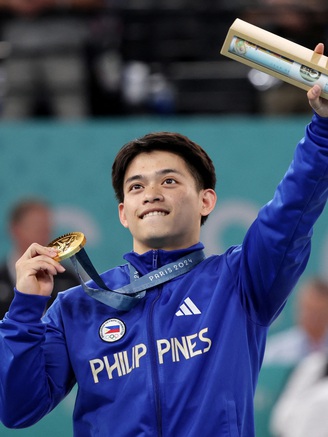 Olympic 2024: 'Thần đồng' Carlos Yulo giúp Philippines đoạt HCV đầu tiên cho Đông Nam Á