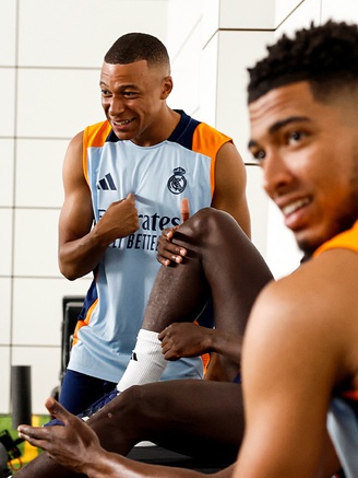 Mbappe chính thức hội quân cùng Real Madrid, chờ đoạt chiếc cúp đầu tiên