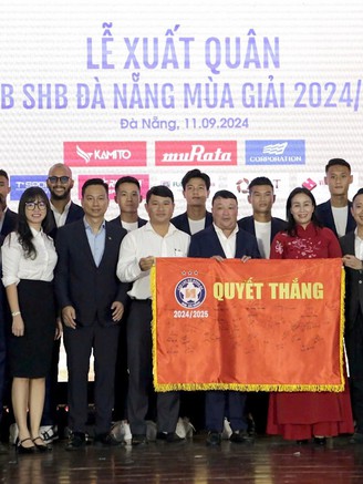 Tái xuất V-League: CLB Đà Nẵng bất ngờ thay 'tướng', HLV Trương Việt Hoàng ‘đi đâu’?