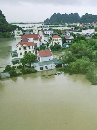 Nước sông Hoàng Long dâng cao, Chủ tịch tỉnh Ninh Bình phát lệnh di dân
