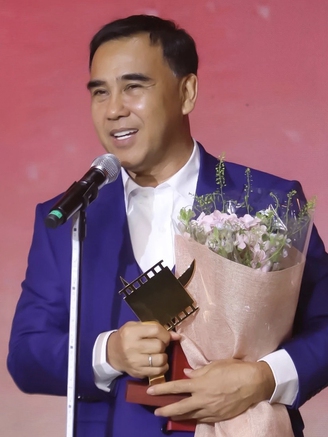 Huỳnh Kiến An: Tiếc cho Quyền Linh không khéo léo khi thắng giải Cánh diều vàng