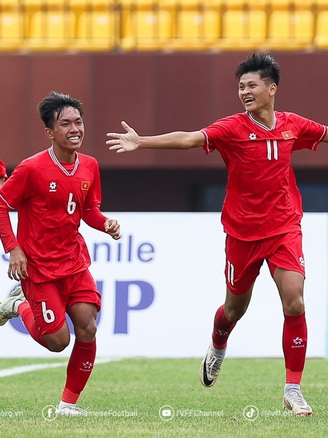 U.17 Việt Nam triệu tập ngôi sao cực 'chất': Chơi bóng ở Úc, cao 1,84 m