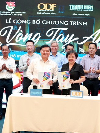 Công bố chương trình 'Nối vòng tay ấm', 3,7 tỉ đồng giúp trẻ em sau bão