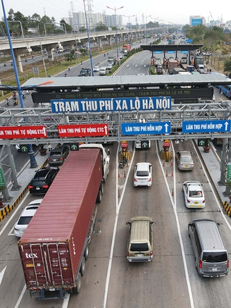 Gánh nặng chi phí đè doanh nghiệp