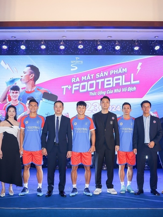 Lộ ‘vũ khí mới’ của Văn Quyết, Tuấn Hải: Quyết tâm cạnh tranh ngôi vương V-League