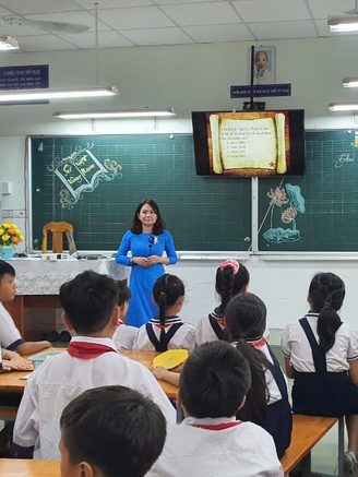 10.000 học sinh học hòa nhập thì gần 8.000 em là khuyết tật trí tuệ