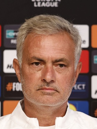 HLV Mourinho lên tiếng sau các lùm xùm ở giải VĐQG Thổ Nhĩ Kỳ