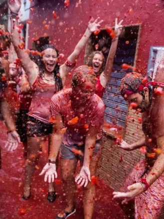 Độc đáo lễ hội ném cà chua La Tomatina tại Tây Ban Nha