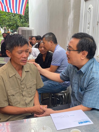 Báo Thanh Niên chia sẻ nỗi đau với gia đình đại úy hy sinh khi chống bão